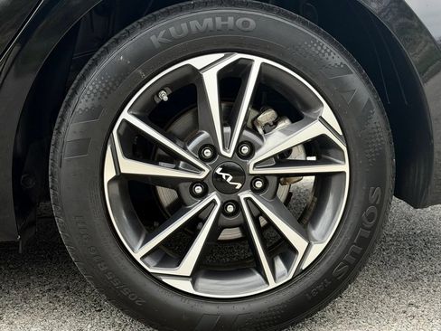 Used 2024 Kia Forte LXS FWD image 37