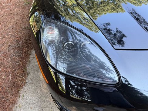Used 2008 Chevrolet Corvette Coupe w/ Preferred Equipment Group RWD image 14