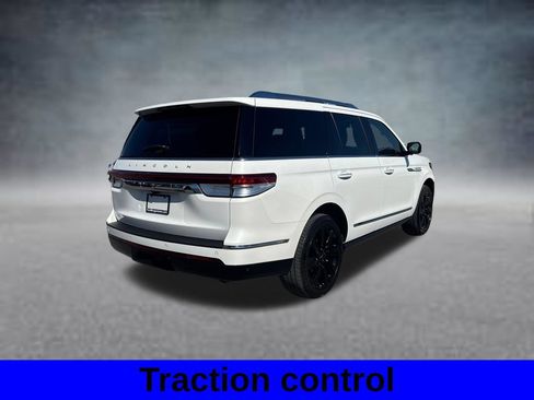 Used 2023 Lincoln Navigator Reserve AWD/4WD image 8