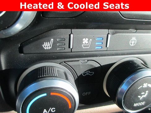 Used 2022 RAM 1500 Laramie image 13