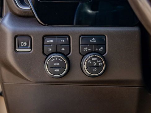 Used 2023 Chevrolet Silverado 1500 LT Trail Boss w/ Protection Package image 22