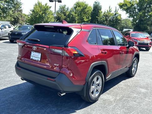 Used 2025 Toyota RAV4 XLE w/ Convenience Package FWD image 4