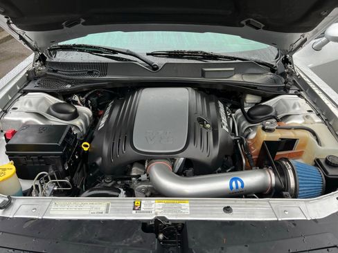 Used 2010 Dodge Challenger R/T image 23