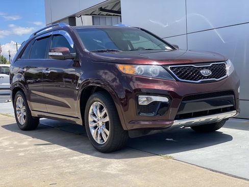Used 2013 Kia Sorento SX w/ SX Premium Pkg FWD image 2