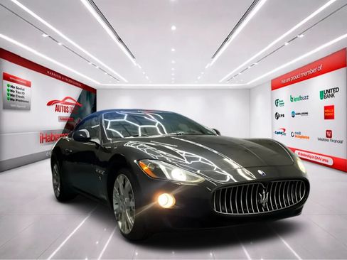 Used 2015 Maserati GranTurismo Convertible RWD image 2
