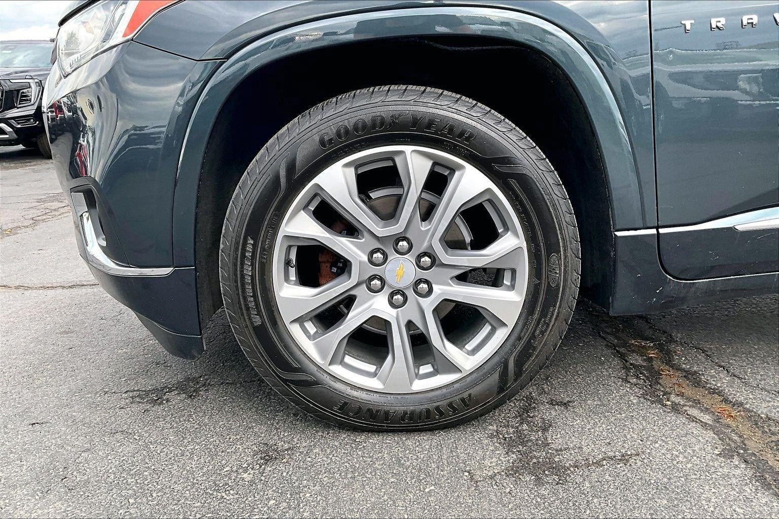 Used 2021 Chevrolet Traverse Premier w/ LPO, Floor Liner Package AWD/4WD image 2