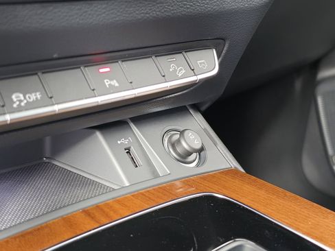 Certified 2023 Audi Q5 2.0T Premium Plus w/ Premium Plus Package AWD/4WD image 31