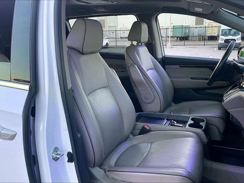 Used 2023 Honda Odyssey Elite image 10