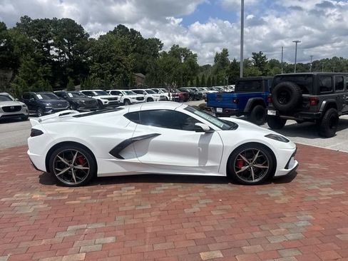 Used 2021 Chevrolet Corvette Stingray Preferred Cpe w/ Z51 Performance Package RWD image 37