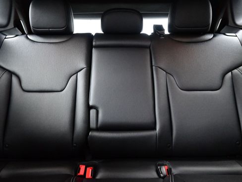 New 2026 Jeep Compass Limited image 10