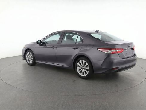 Certified 2018 Toyota Camry LE FWD image 3