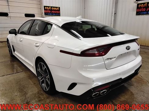 Used 2018 Kia Stinger GT1 RWD image 6
