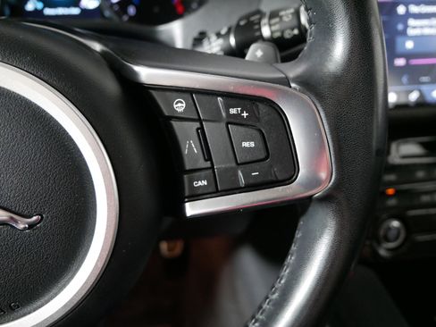 Used 2019 Jaguar F-PACE Prestige AWD/4WD image 28