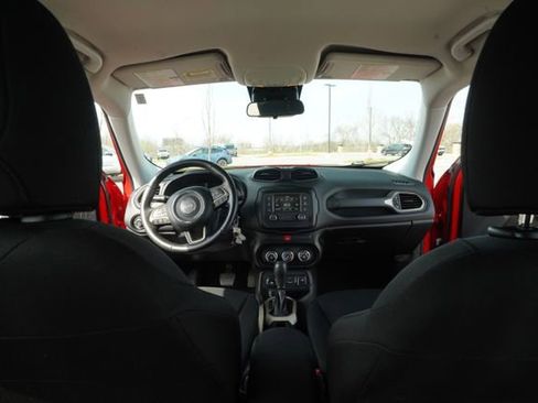 Used 2015 Jeep Renegade Latitude w/ Trailer Tow Group image 23