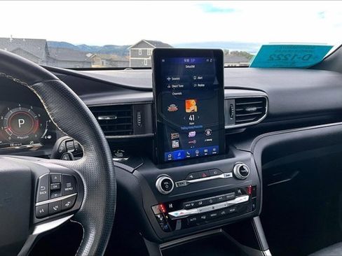 Used 2020 Ford Explorer ST w/ Premium Technology Package image 9