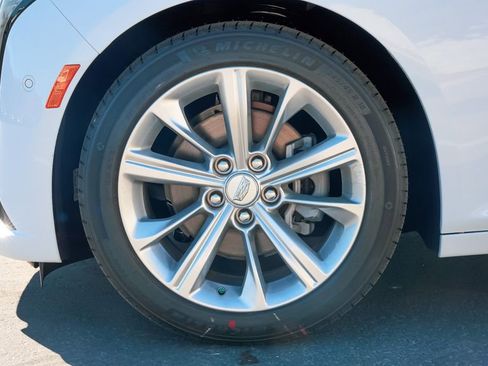 Used 2025 Cadillac CT5 Premium Luxury image 9