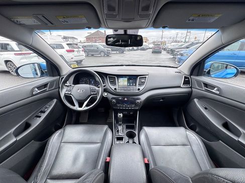Used 2017 Hyundai Tucson SE Plus AWD/4WD image 10