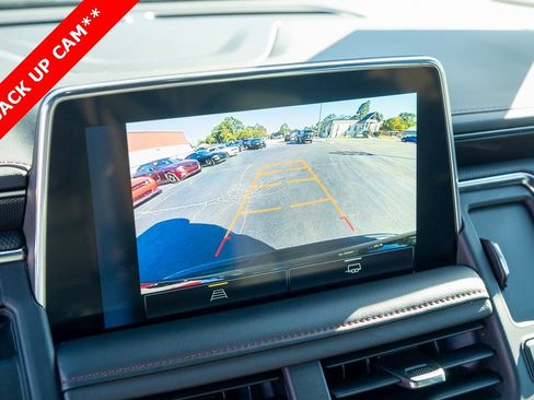 Used 2023 Chevrolet Suburban RST image 9