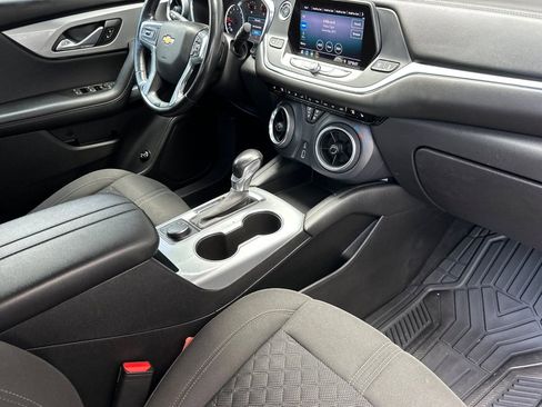 Used 2020 Chevrolet Blazer LT FWD image 18