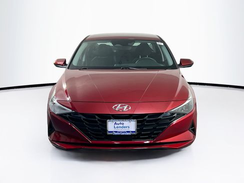 Used 2023 Hyundai Elantra SEL w/ Convenience Package FWD image 2