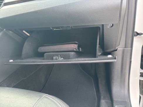 Used 2016 Ford Taurus Limited image 37