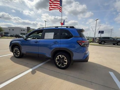 Used 2026 Subaru Forester Premium image 6