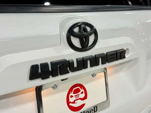 Used 2017 Toyota 4Runner SR5 image 76