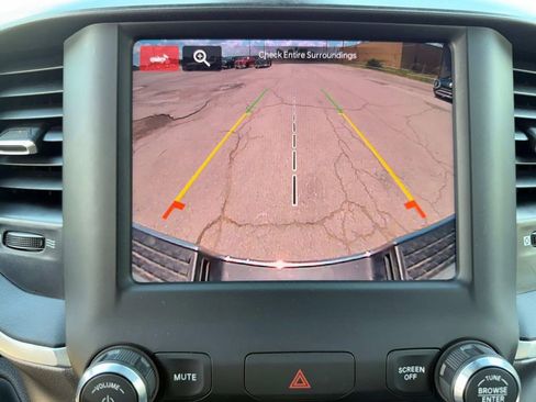 Used 2024 RAM 2500 Big Horn image 22