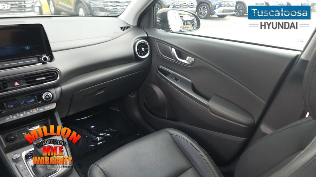 Used 2023 Hyundai Kona Limited FWD image 29