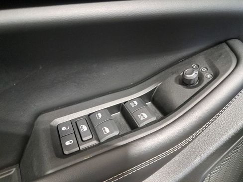 Used 2024 Jeep Grand Cherokee Altitude AWD/4WD image 28