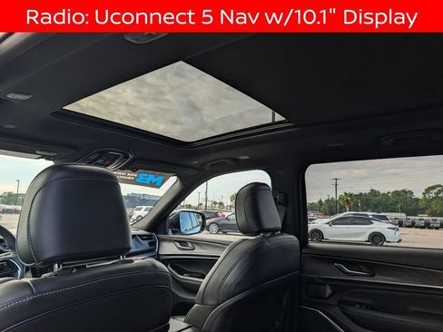 Used 2023 Jeep Grand Cherokee L Overland AWD/4WD image 14