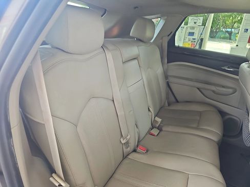 Used 2011 Cadillac SRX Luxury image 41