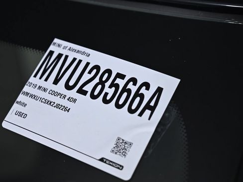 Used 2019 MINI Cooper 4-Door Hardtop FWD image 33