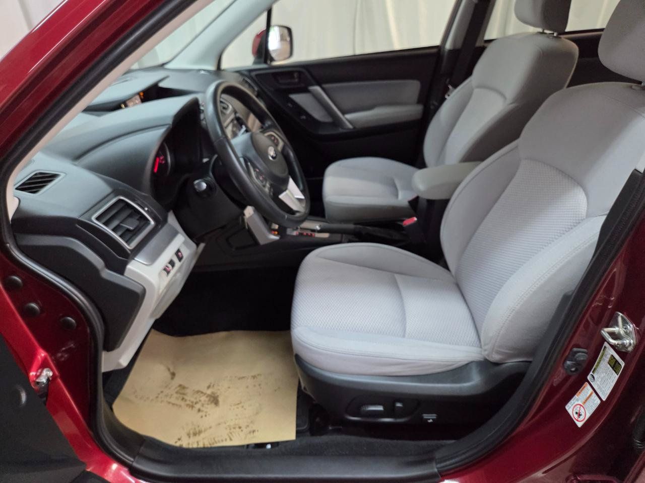 Used 2018 Subaru Forester 2.5i Premium w/ All-Weather Package AWD/4WD image 15