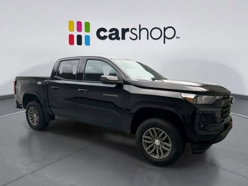 Used 2024 Chevrolet Colorado LT w/ LT Convenience Package II AWD/4WD image 7