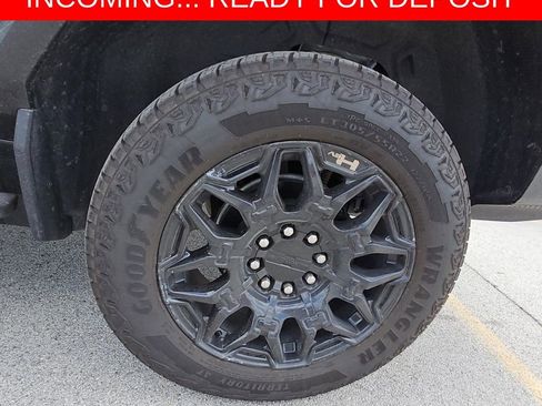 Used 2024 GMC Hummer EV 2X AWD/4WD image 13