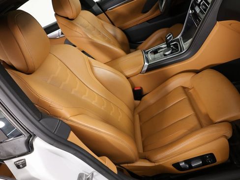 Used 2022 BMW M850i Gran Coupe xDrive w/ Comfort Seating Package AWD/4WD image 31