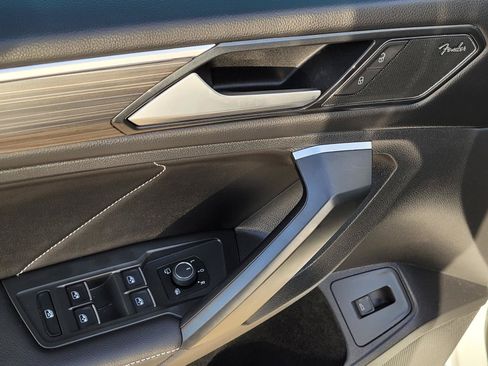 Used 2024 Volkswagen Tiguan SEL R-Line w/ MDO Package, Two-Row AWD/4WD image 26