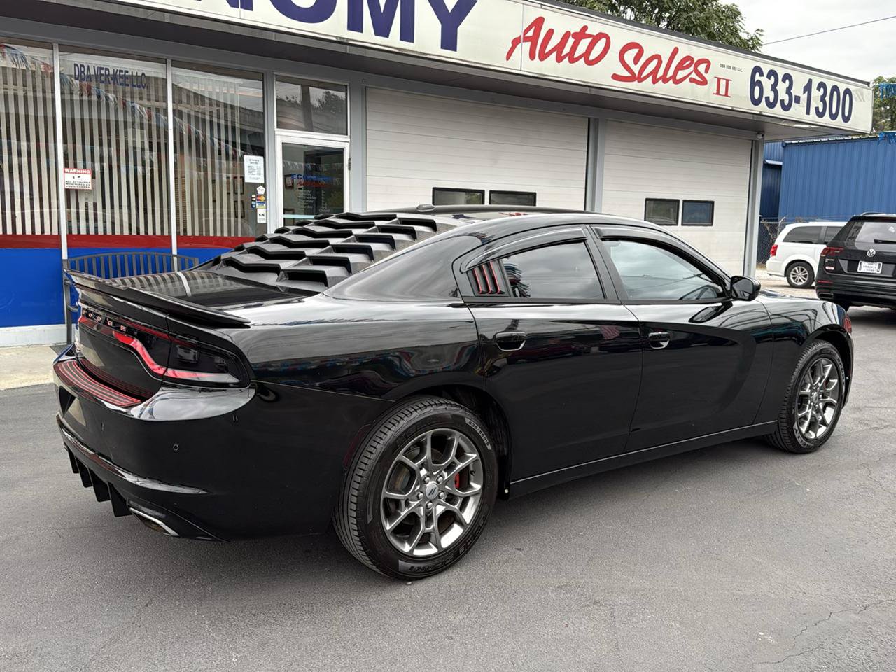 Used 2015 Dodge Charger SE w/ Popular Equipment Group AWD/4WD image 3