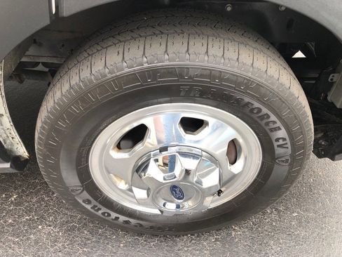 Used 2020 Ford Transit 250 Low Roof AWD image 13