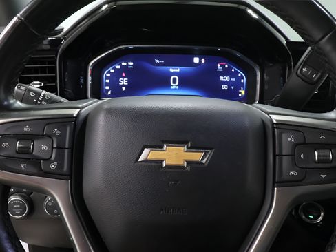 Used 2023 Chevrolet Silverado 1500 LT w/ Z71 Off-Road Package AWD/4WD image 12