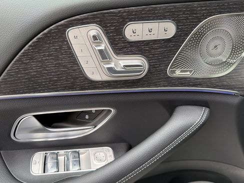 New 2026 Mercedes-Benz GLS 450 4MATIC image 10