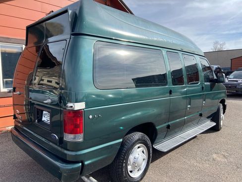 Used 2009 Ford E-350 and Econoline 350 XL RWD image 5