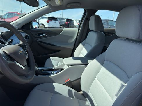 Used 2025 Chevrolet Malibu LT FWD image 26