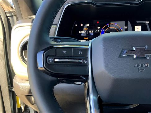 Used 2025 Chevrolet Colorado ZR2 w/ Technology Package image 23