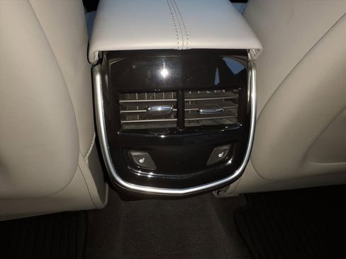 Used 2016 Cadillac XTS Luxury w/ Driver Awareness Package image 9