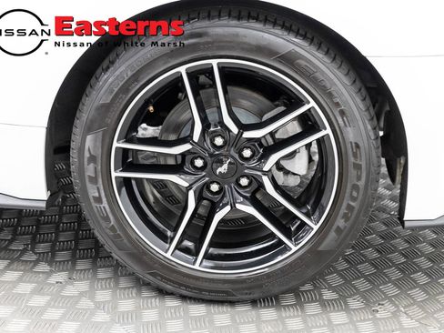 Used 2022 Ford Mustang Premium RWD image 30