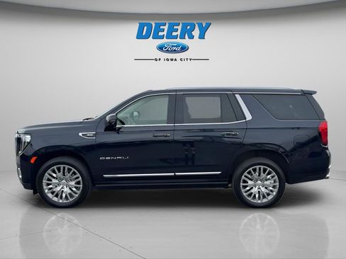 Used 2023 GMC Yukon Denali AWD/4WD image 2