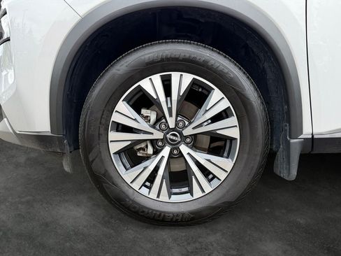 Used 2023 Nissan Rogue SV w/ SV Premium B Package AWD/4WD image 4