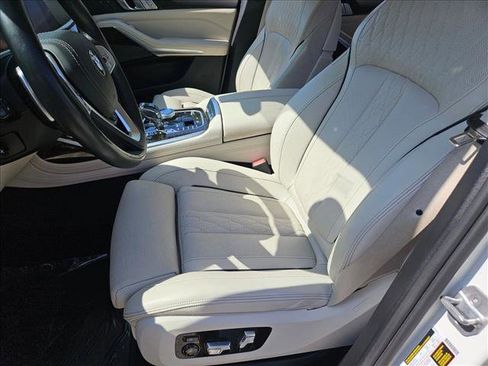 Used 2020 BMW X7 xDrive40i w/ Luxury Seating Package AWD/4WD image 16